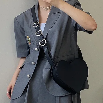 2022 Модни Чанти За рамо Love Форма От Изкуствена Кожа Готини Момичета Метално Сърце Harajuku Чантата си Чанти с Голям Капацитет Чанта с Високо Качество