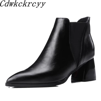 Есенно-зимни нови стилни модни черни пикантни обувки Martin за почивка, Удобен кашмир изолирана дамски обувки, размер 34-43